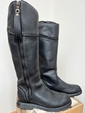 MUSTO leather And Gortex Boots Size 5.5 (38.5).  Very Lightly Used.