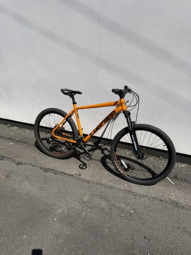 Carrera code orange bike - 27.5,