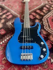 Squier Precision PJ Bass -