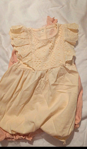 Bundle rompers 3 months - 0-3,