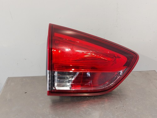 20545748 left inner tail light