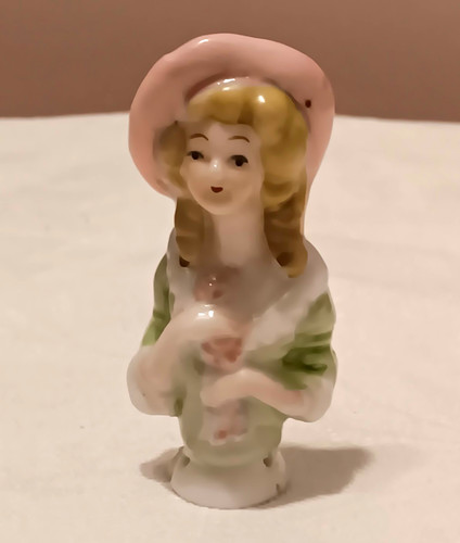 Vintage porcelain ceramic half - porcelain/ceramic,