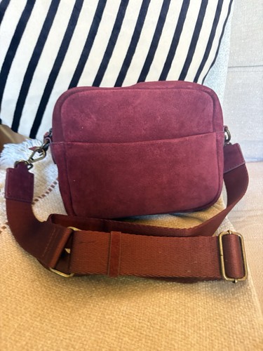 Clarks burgundy suede - suede, small