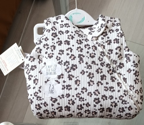 Floral pattern baby sleeping - pattern,