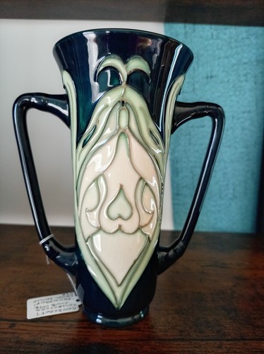 Moorcroft collectors club - moorcroft,