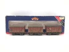 Bachmann ModelZone OO Wagon Set of Internal Use Vent Vans Weathered 38-160U