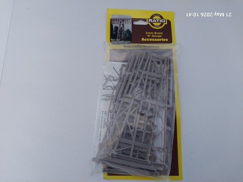 Ratio plastic models 242 - 242, n
