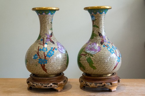 Pair vintage pretty - pair,