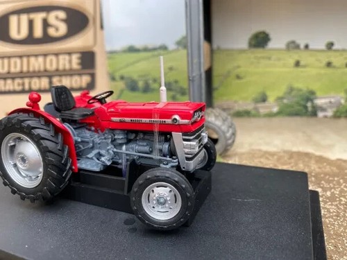 Universal hobbies massey - universal,