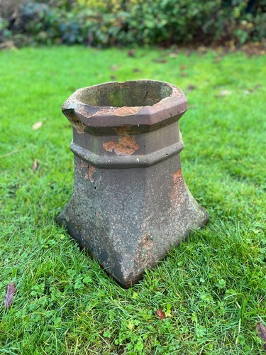 Reclaimed chimney pot