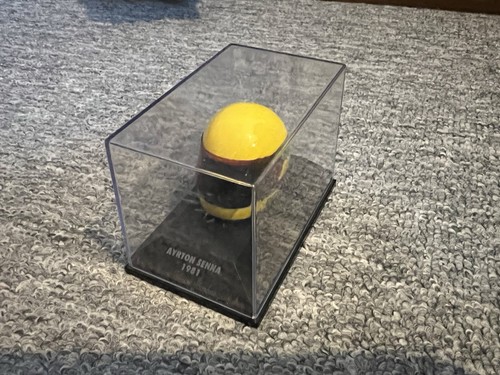 Ayrton senna 1981 helmet - 1:8,