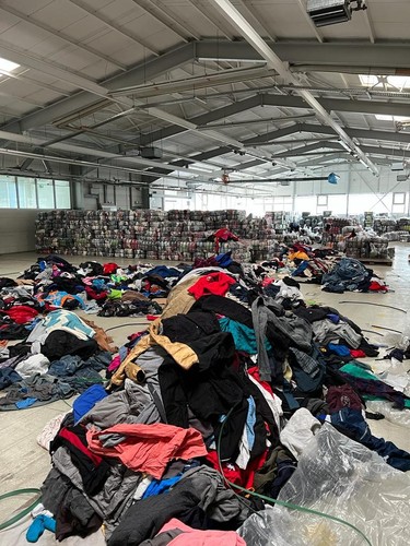Mixed clothing wholesale bulk - mixed,