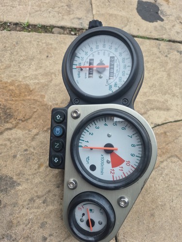 Kawasaki zr7s clocks speedo - clocks,