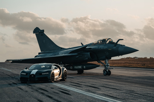 Bugatti chiron fighter jet - 2,