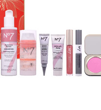 No7 Indulgent Collection Gift
