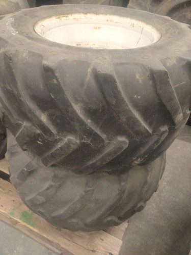 Goodyear 5 stud wheels - pw,