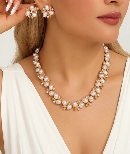 Retro elegant pearl - retro, elegance