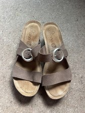 Yokono Tan Suede Leather Wedge