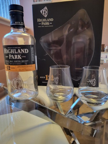 Highland park dram nosing - highland,
