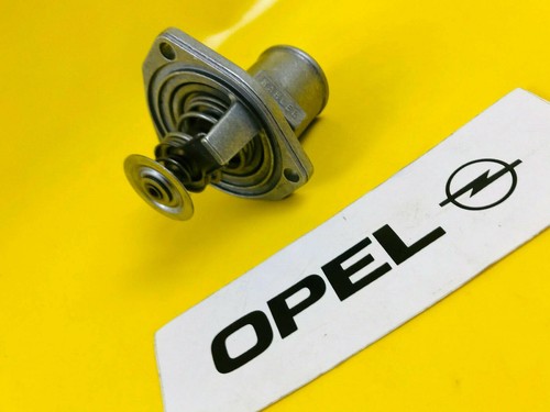 Opel thermostat housing