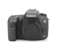 Canon EOS 7D Mark II - APS-C