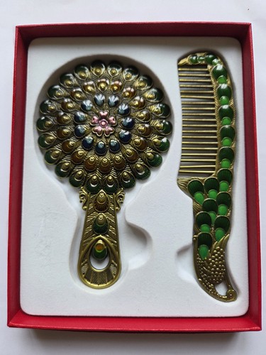 Hand mirror comb set - hand,