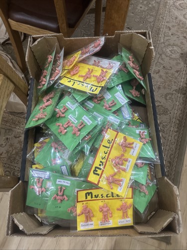 Box full vintage - full, of