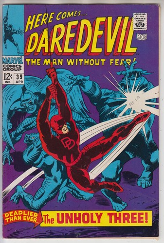 Daredevil looks vf - #, 39