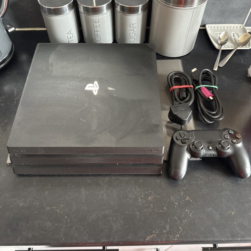 Ps4 pro 1tb with official - pro,