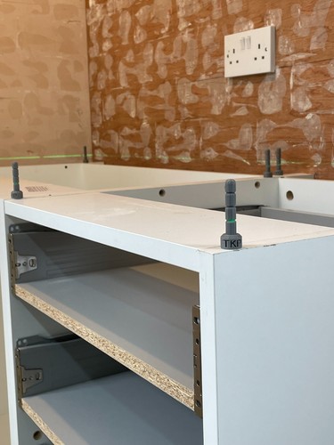 The kitchen pin lazer lever - kitchen,