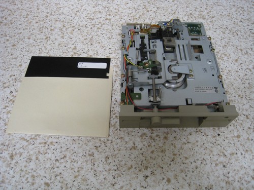 Newtronics 25 inch floppy - ,