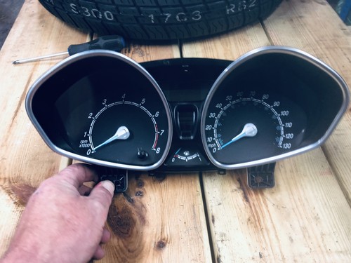 Ford fiesta mk7 petrol - ford, speedo
