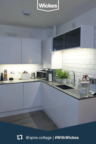 Gloss white base - gloss,