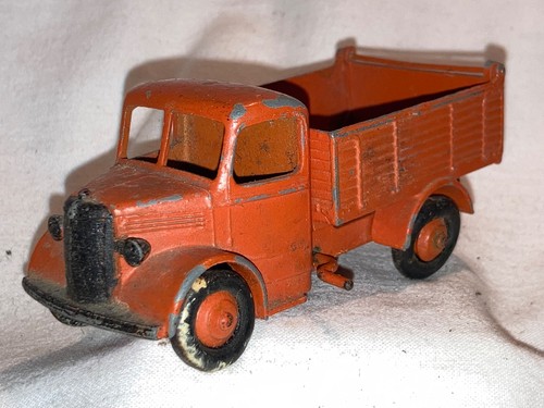 Dinky 25m bedford end tipper - #25m,