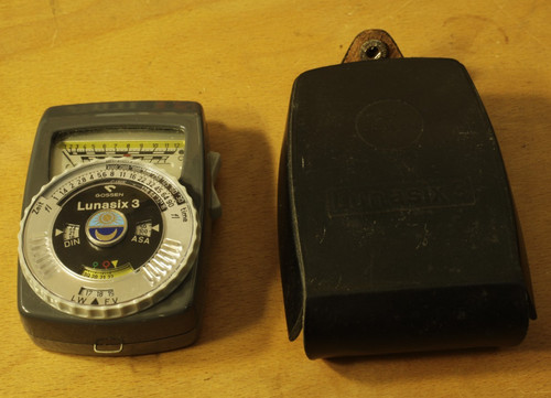 Gossen lunasix light meter - 3,