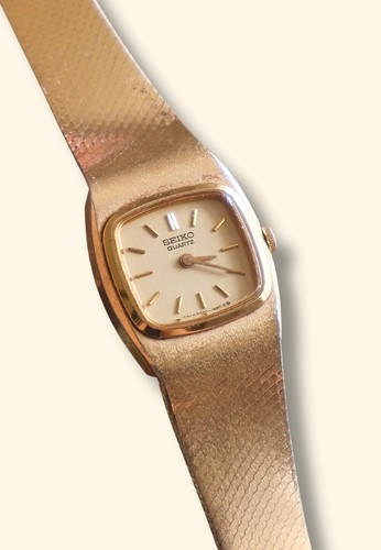 90s vintage seiko - 90s, dainty