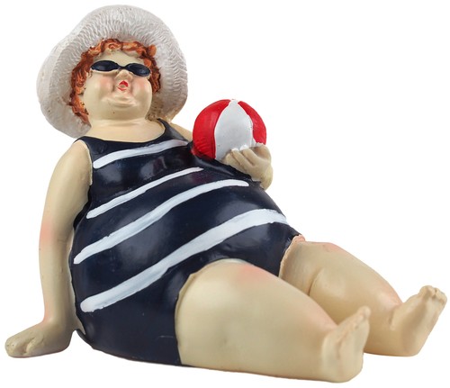 Voluptuous lady beach - voluptuous,