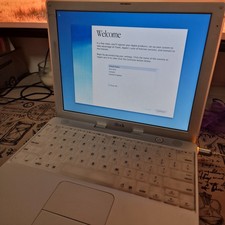 Apple iBook M6497 (2001) –