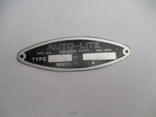 Nameplate sign car-lite