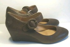 NINE WEST SIZE 6 BROWN FAUX SNAKESKIN WEDGE HEEL. B11610302580A
