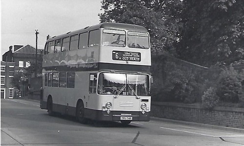Bus photo tpu74r - bus,