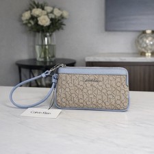 Calvin Klein Elegant Beige