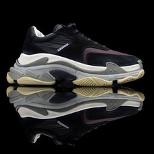 Balenciaga Triple S sneakers.   Balenciaga Color	 Black/Burgundy