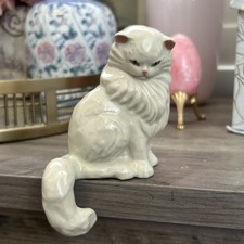 VINTAGE 1950s WHITE PORCELAIN