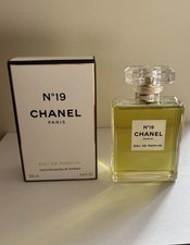 CHANEL PARIS No 19 EAU DE