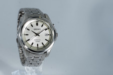 Seiko Kinetic SKA629 5M62