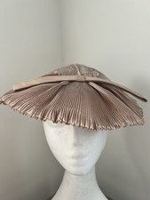 Vintage Hat 50’/60’s Tilt The May Company Reggi Of Wilshire Pleated