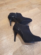 Bnwot F&F Black Pointed Toe