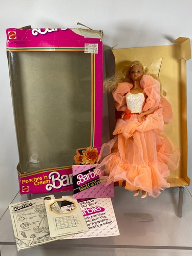 Vintage 1984 peaches - 1984, cream