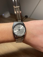 Seiko 5 7S26-3040 Automatic 21 Jewels Silver Dial DayDate Keeps Excellent Time